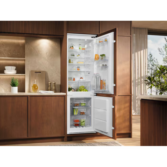 Frigorifero Electrolux ENT6NE18S1 600 TwinTech Total No Frost 257L Classe E FastFreeze LED