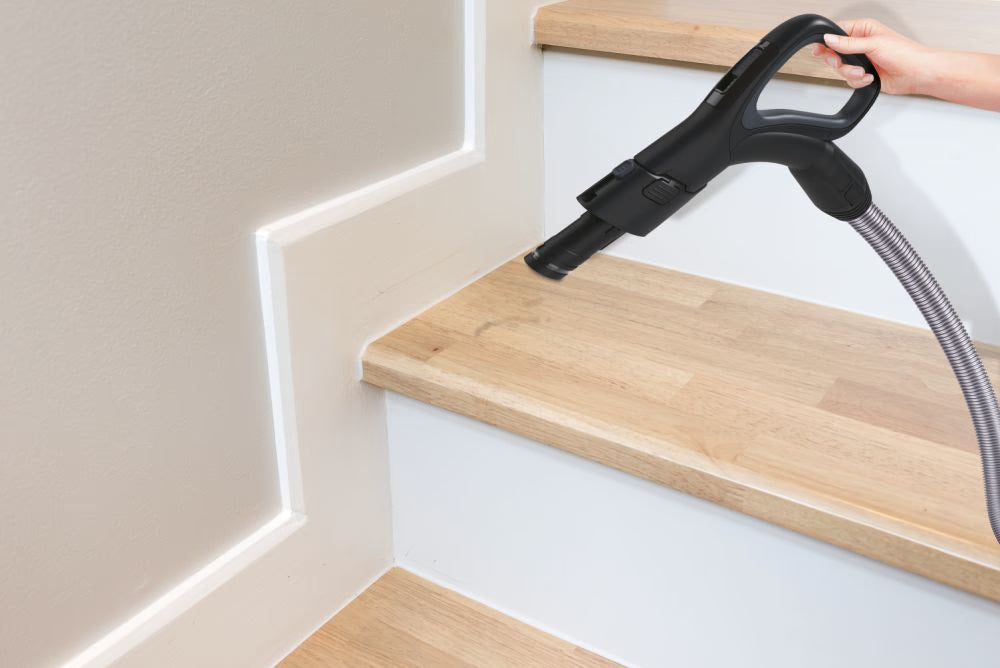 Aspirapolvere Hoover HP720PET 011 a Traino Senza Sacco con Filo 800W