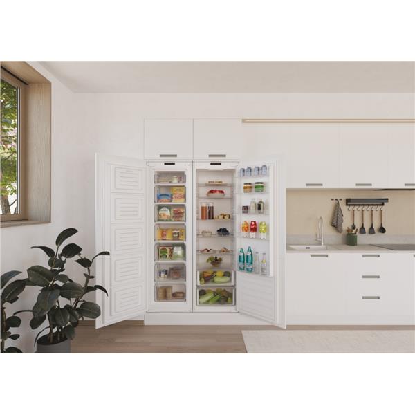 Congelatore Candy CUS518EW Verticale Classe E 204 L Bianco