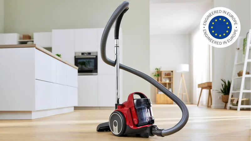 Aspirapolvere Bosch BGC05AAA2 a Traino Senza Sacco 700W Colore Rosso
