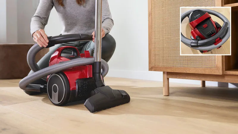 Aspirapolvere Bosch BGC05AAA2 a Traino Senza Sacco 700W Colore Rosso