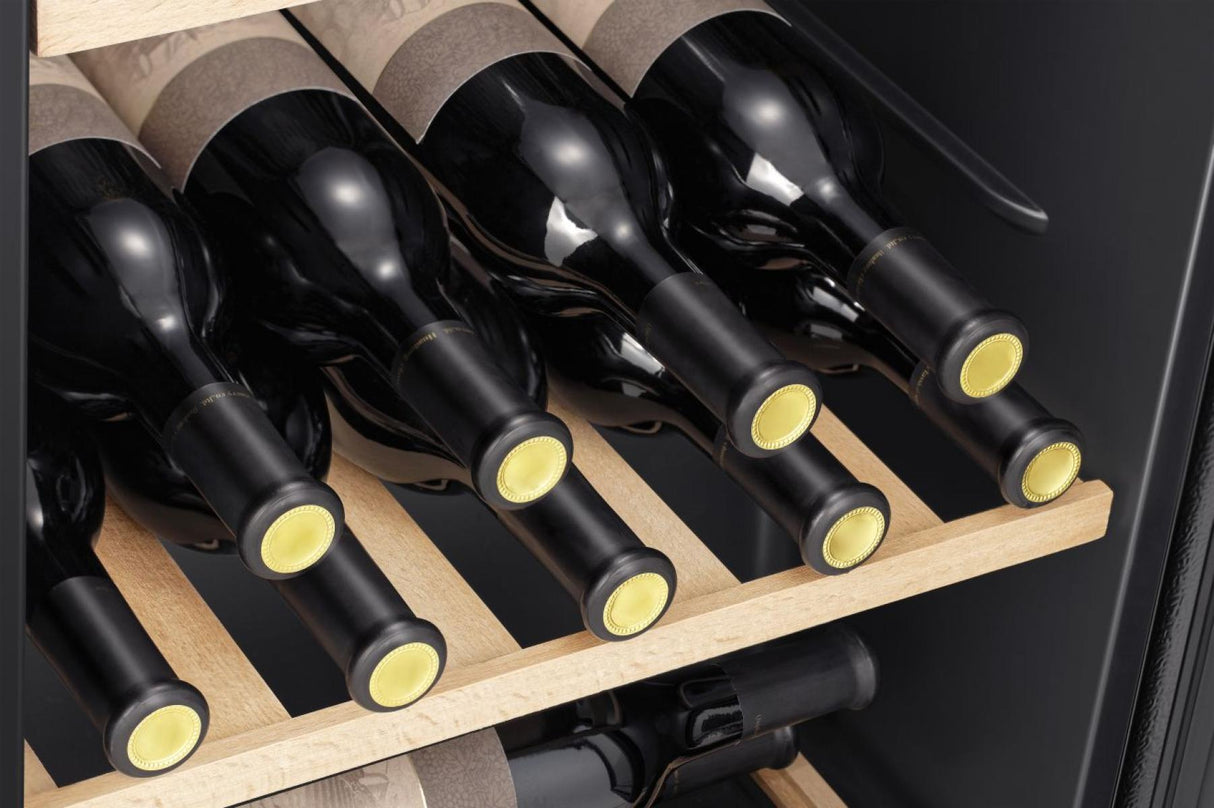 Cantinetta Vino Libera Installazione Hisense RW12D4NWG0 93 L Nero Classe G