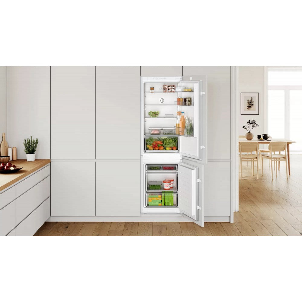 Frigorifero da incasso combinato Bosch KIV865SE0 177 cm Low Frost cerniera a traino Classe E